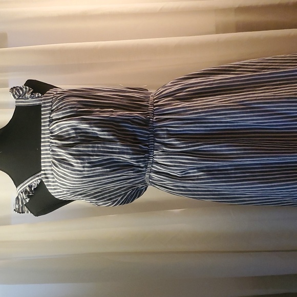 Old Navy Dresses & Skirts - NWT Old Navy summer dress ☀️